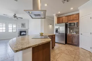 Photo #6: 6307415 Listing