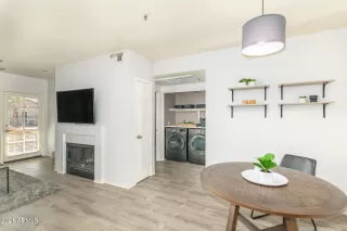 Photo #3: 6307645 Listing