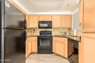 Photo #5: 6307645 Listing