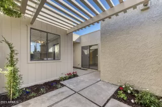 Photo #5: 6307671 Listing