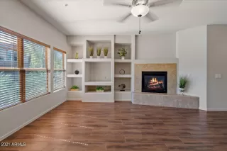 Photo #5: 6307836 Listing