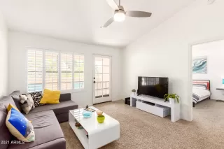 Photo #4: 6307981 Listing