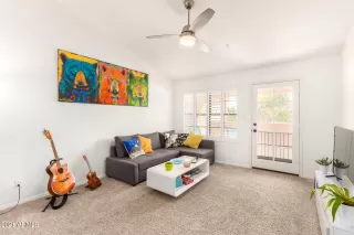 Photo #5: 6307981 Listing