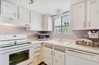 Photo #2: 6308039 Listing