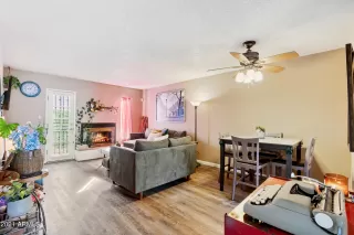 Photo #4: 6308039 Listing