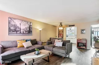 Photo #5: 6308039 Listing