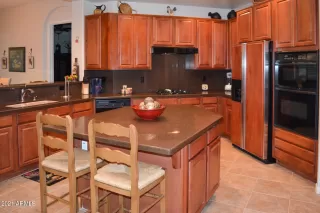 Photo #3: 6308259 Listing