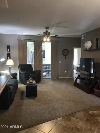 Photo #5: 6308402 Listing