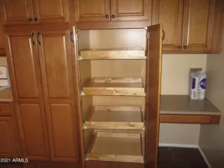 Photo #6: 6308672 Listing