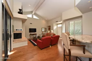 Photo #6: 6308711 Listing