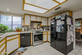 Photo #6: 6308741 Listing