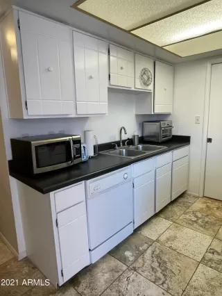 Photo #1: 6308743 Listing 