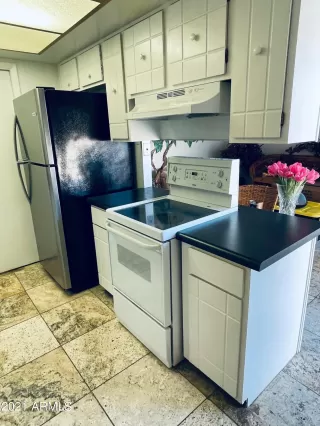 Photo #2: 6308743 Listing 