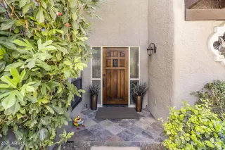 Photo #2: 6309126 Listing 