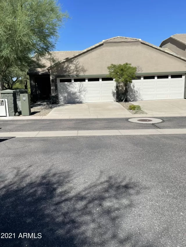 MLS: 6309430 Condo For Sale