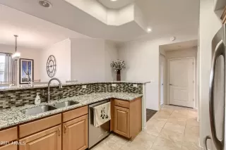 Photo #6: 6309698 Listing