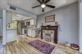 Photo #3: 6309747 Listing