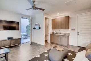 Photo #4: 6309835 Listing 