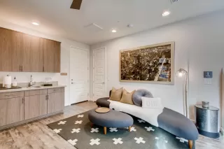 Photo #5: 6309835 Listing 