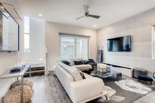 Photo #6: 6309835 Listing 