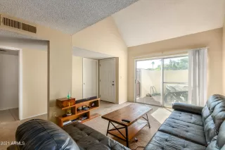 Photo #2: 6309869 Listing