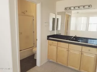 Photo #5: 6310311 Listing