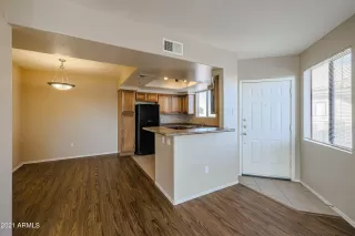 Photo #2: 6310373 Listing