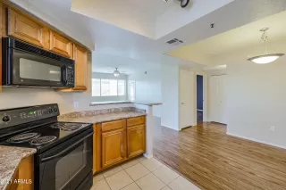 Photo #6: 6310373 Listing