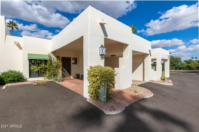 MLS: 6310413 Condo For Sale