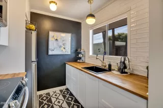 Photo #2: 6310419 Listing