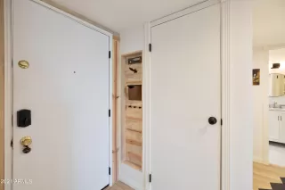 Photo #5: 6310419 Listing