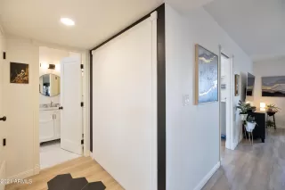 Photo #6: 6310419 Listing