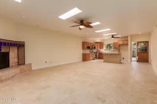 Photo #5: 6310584 Listing