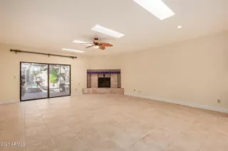 Photo #6: 6310584 Listing