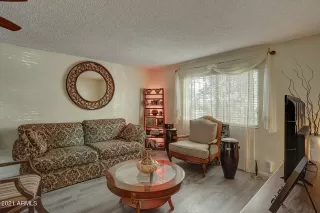 Photo #2: 6310948 Listing 