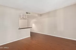 Photo #4: 6311043 Listing 