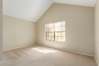 Photo #4: 6311109 Listing