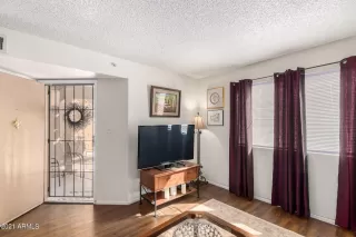 Photo #1: 6311650 Listing 