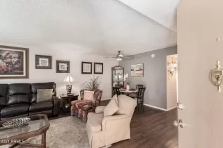 Photo #5: 6311650 Listing 