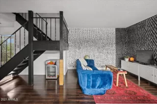 Photo #5: 6311800 Listing