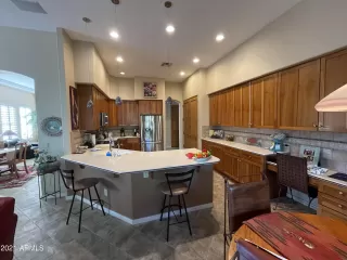 Photo #2: 6312189 Listing