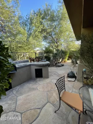 Photo #4: 6312189 Listing