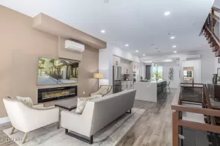 Photo #6: 6312259 Listing 