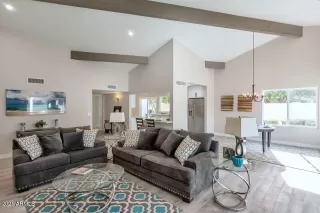 Photo #2: 6313119 Listing