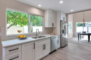 Photo #6: 6313119 Listing