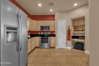 Photo #2: 6313167 Listing 