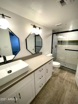 Photo #6: 6313173 Listing 