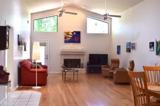 Photo #6: 6313380 Listing 