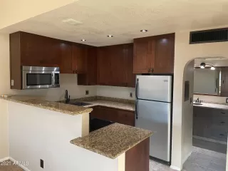 Photo #3: 6313476 Listing