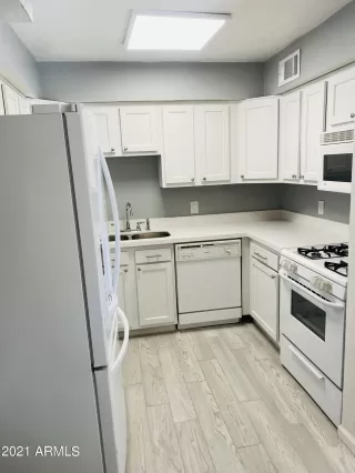 Photo #3: 6313851 Listing